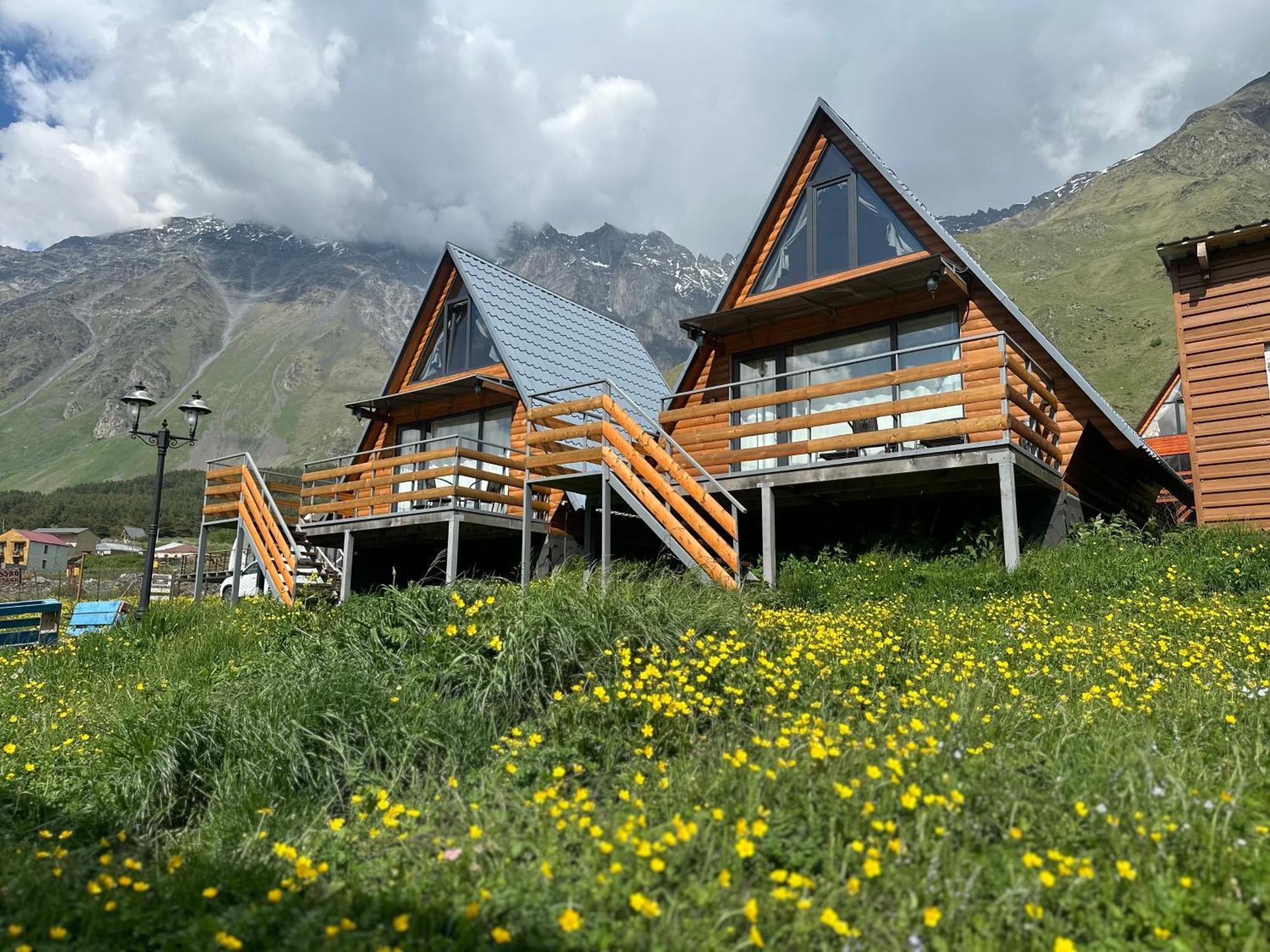 T&T Cottage 卡兹贝吉 外观 照片